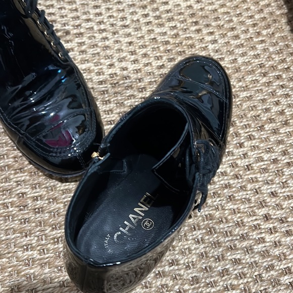 Chanel Patent Leather lace up black booties with a side zip with 2 inch heel - Picture 6 of 12